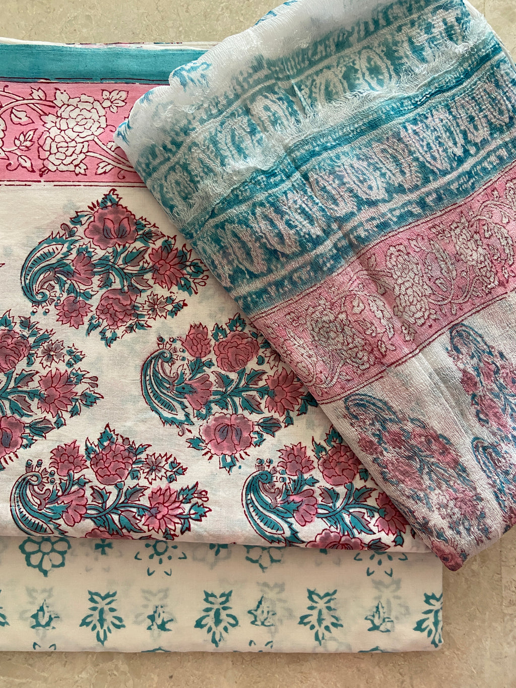 Unstitched Cotton Suit piece with Chiffon dupatta 3 piece set - Charming Chiffon