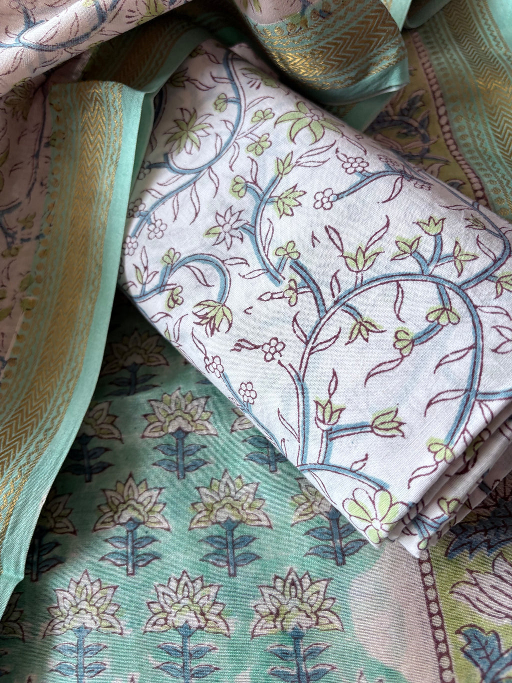 Unstitched Maheswari kurta piece with Maheswari dupatta and cotton pant fabric 3 piece set - Fire in the greens