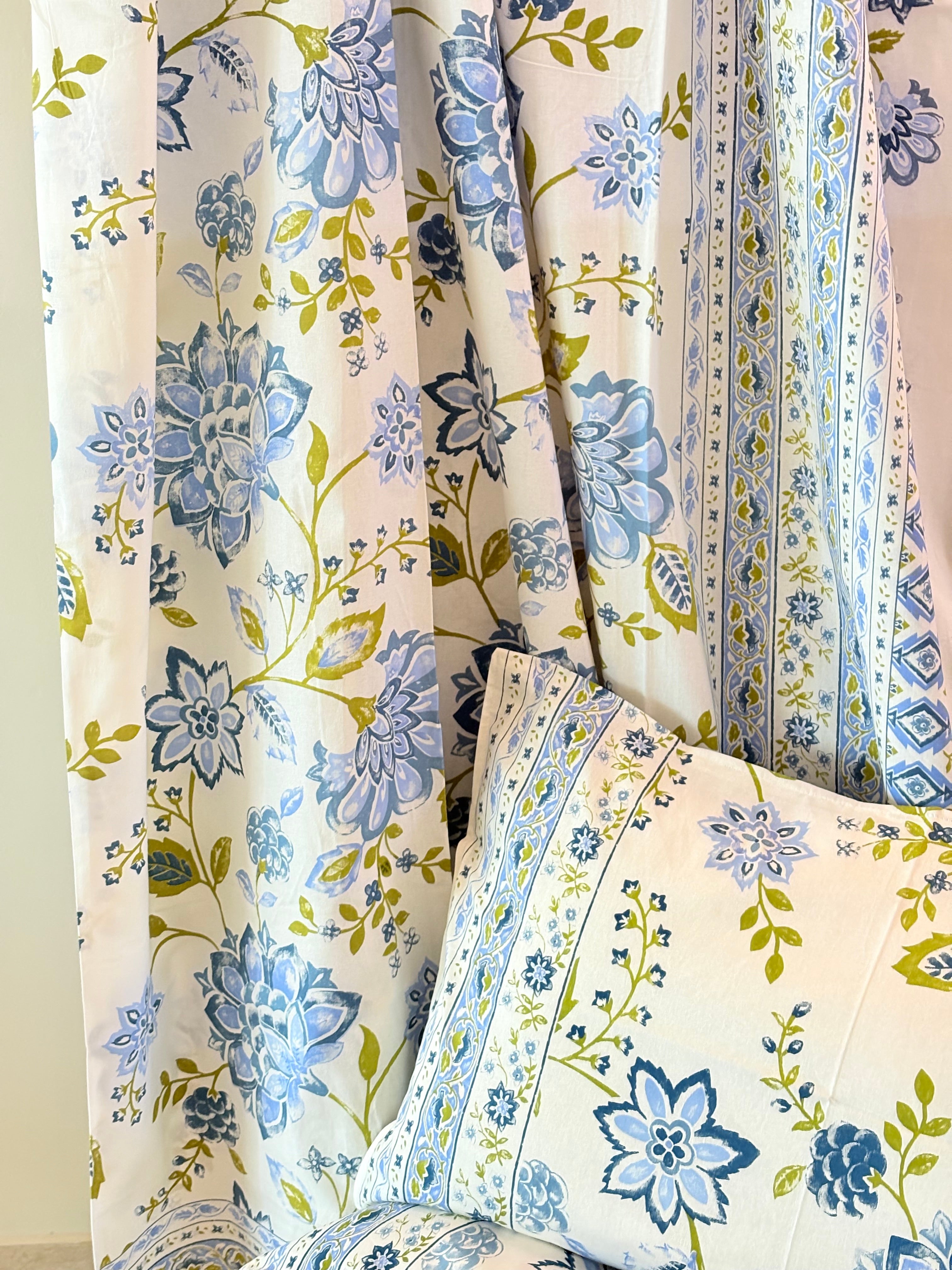 Blue Pointed flower design Screen print bedsheet