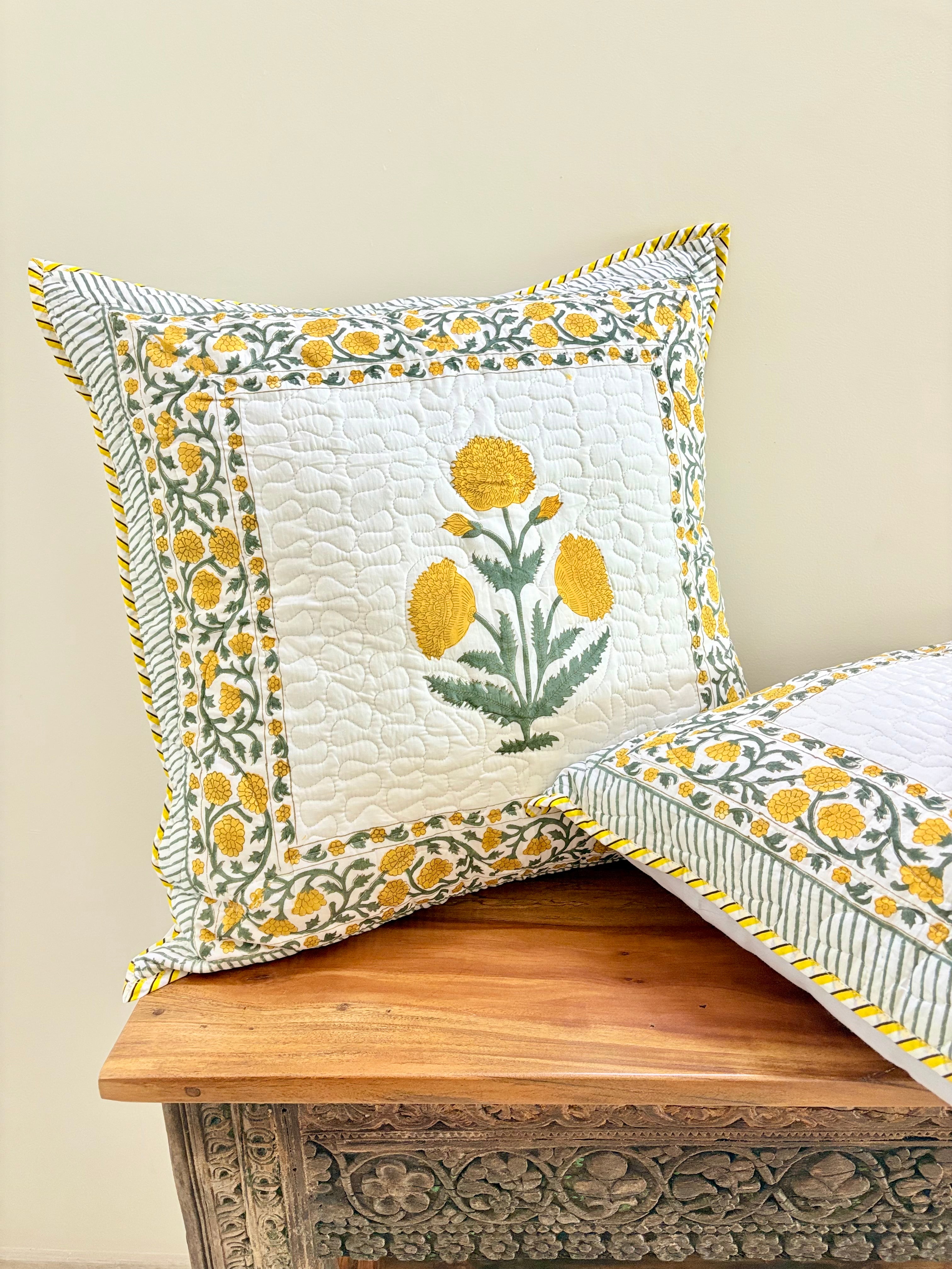 24*24 Cushion Cover Blooming Flower