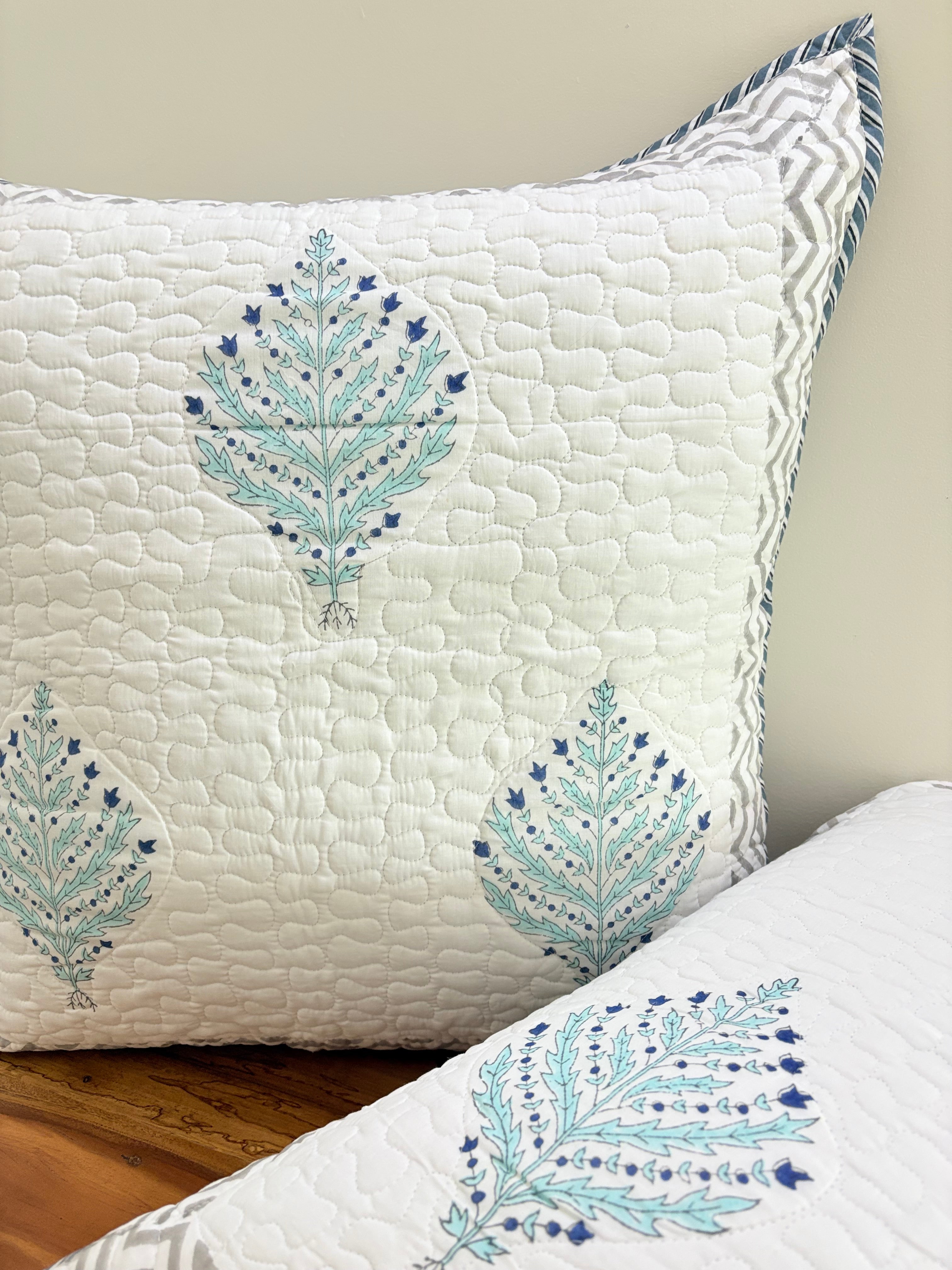 24*24 Cushion Cover 3 leaf