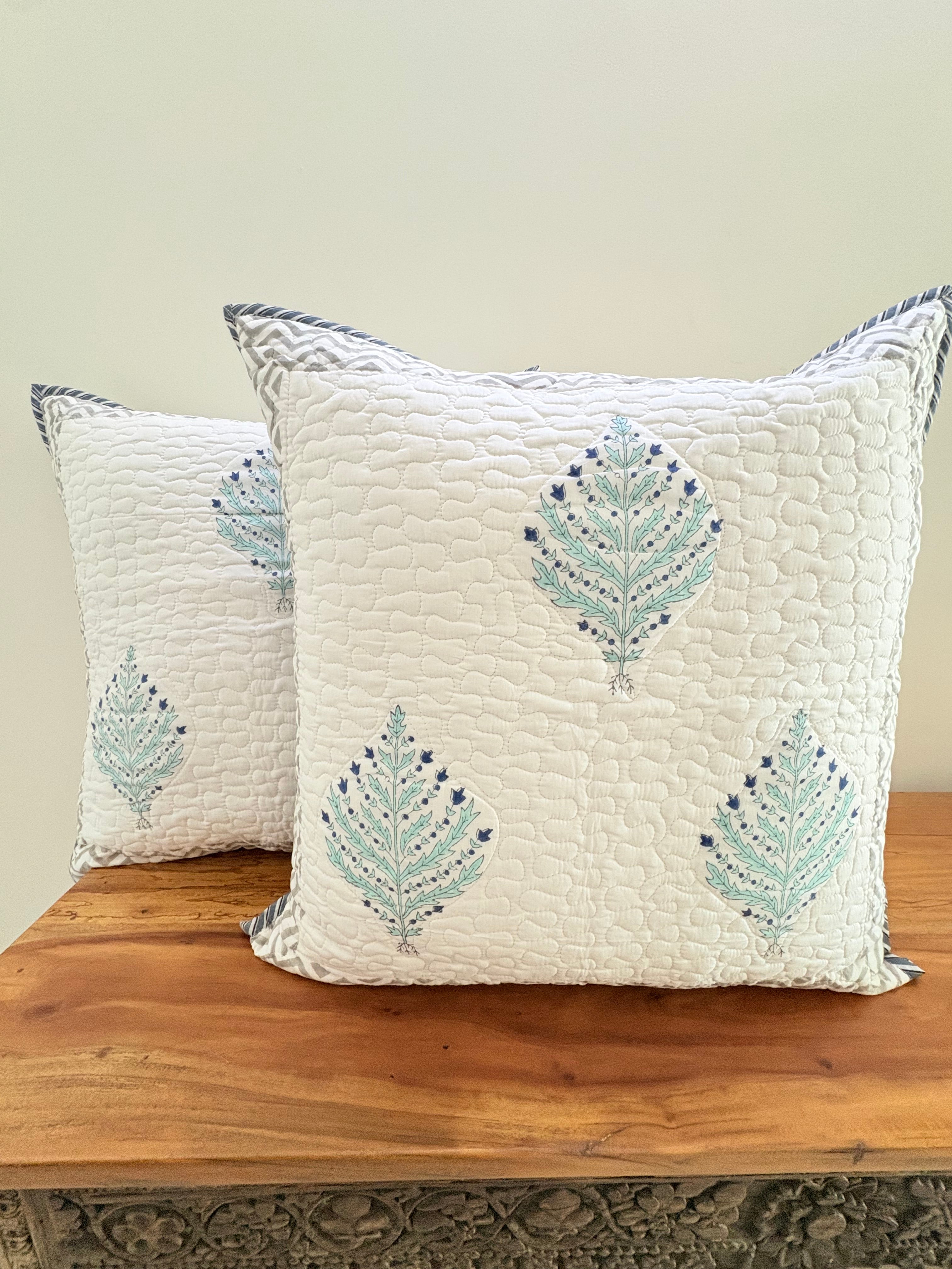 24*24 Cushion Cover 3 leaf